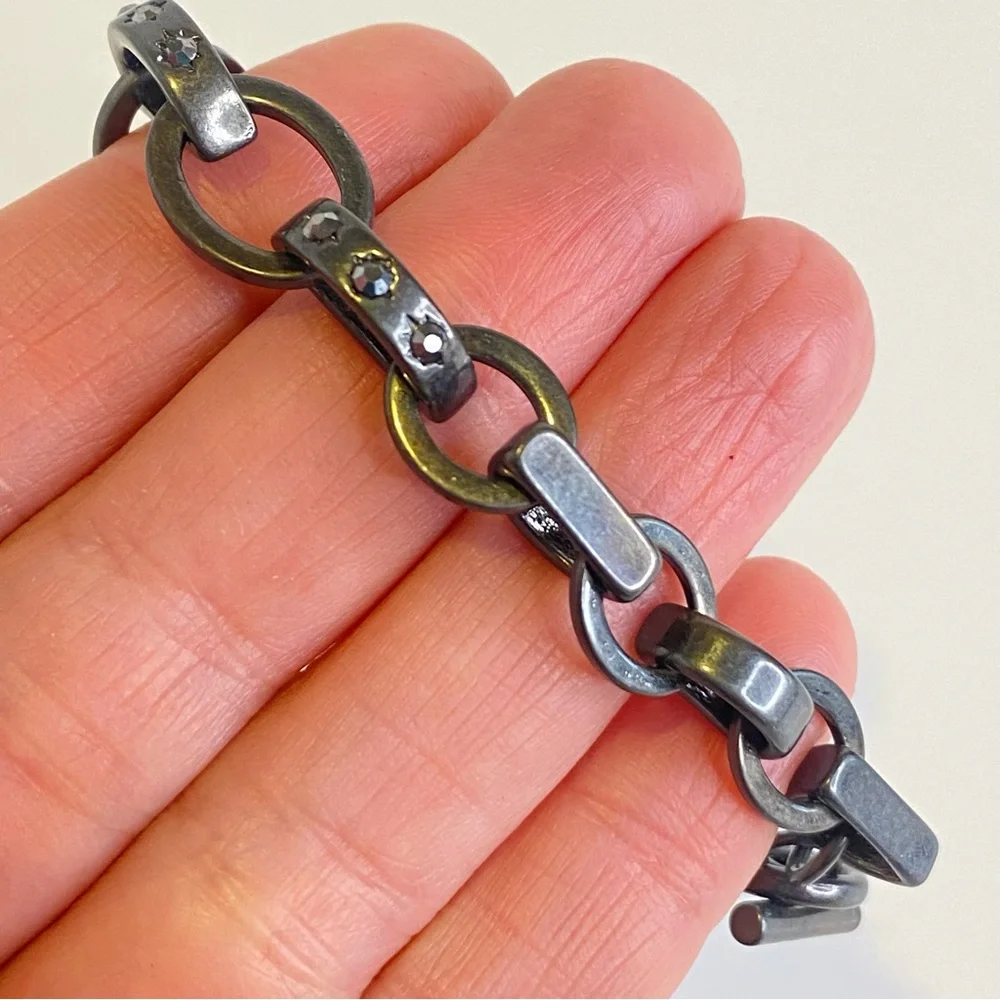 Marlyn Schiff Gunmetal Rhinestone Chain Link Bracelet Toggle‎ Clasp